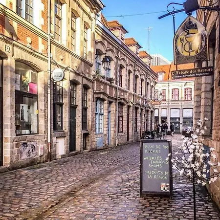 Au Printemps Apartment