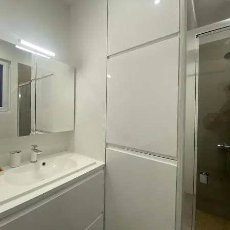 Au Printemps Apartman *